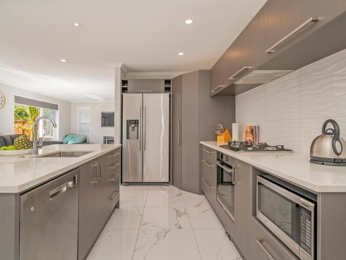 Modern Beach Pad - Whitianga Holiday Home Exterior foto