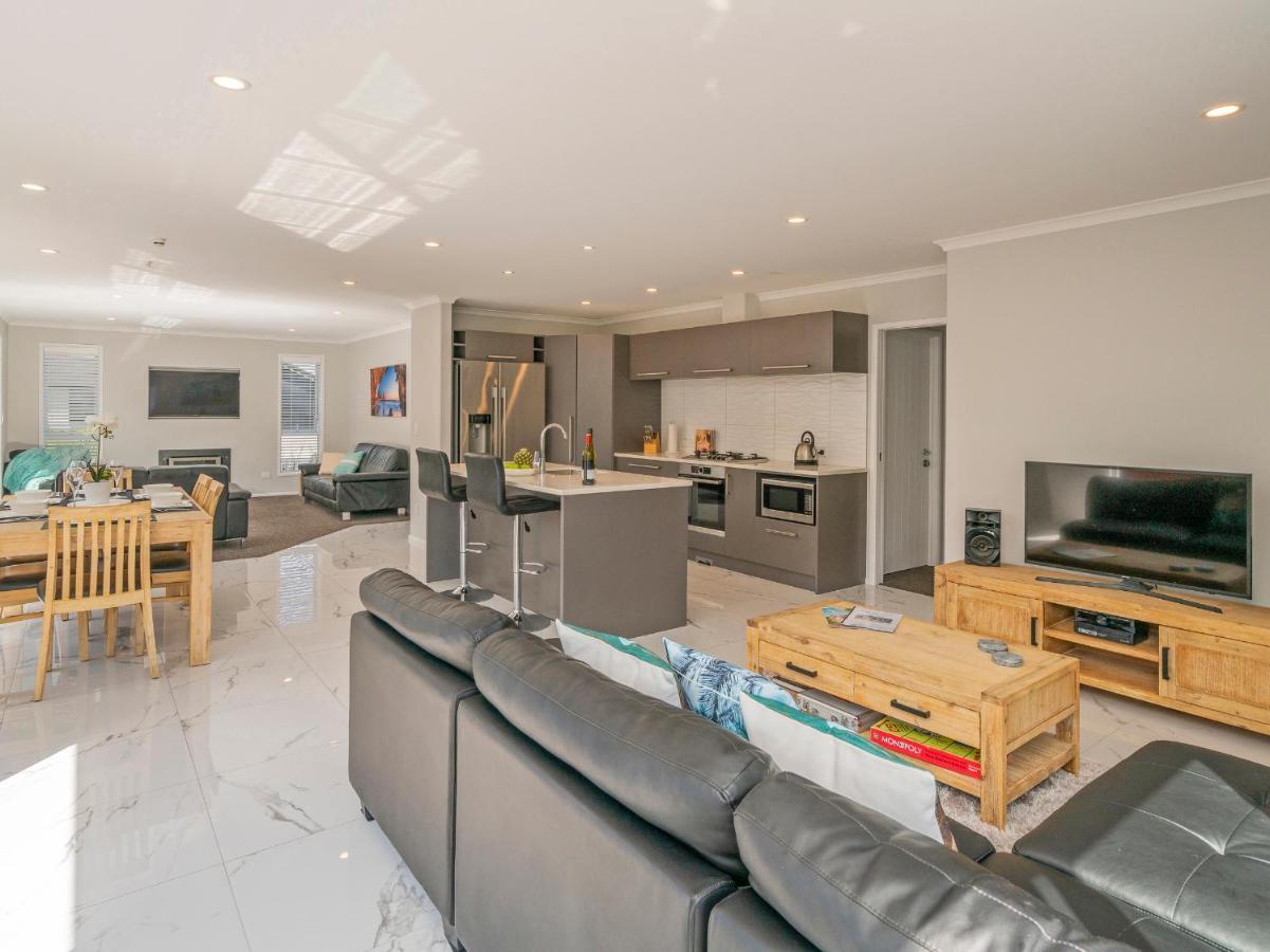 Modern Beach Pad - Whitianga Holiday Home Exterior foto